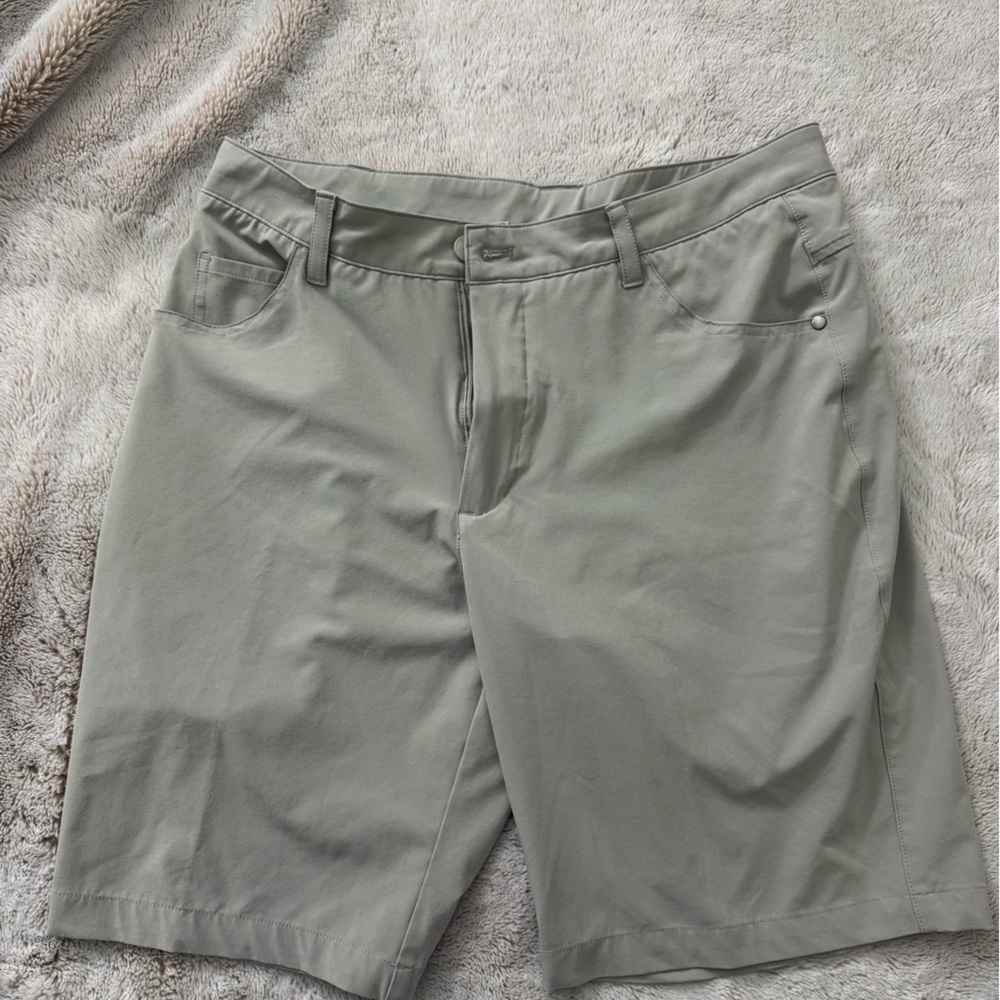 Live Lucky Shorts size 32